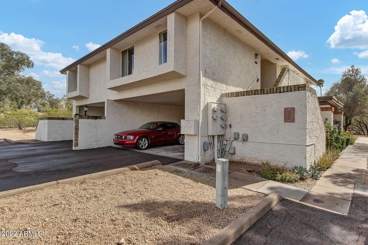 815 E Eugie Ave., Phoenix, AZ 85022