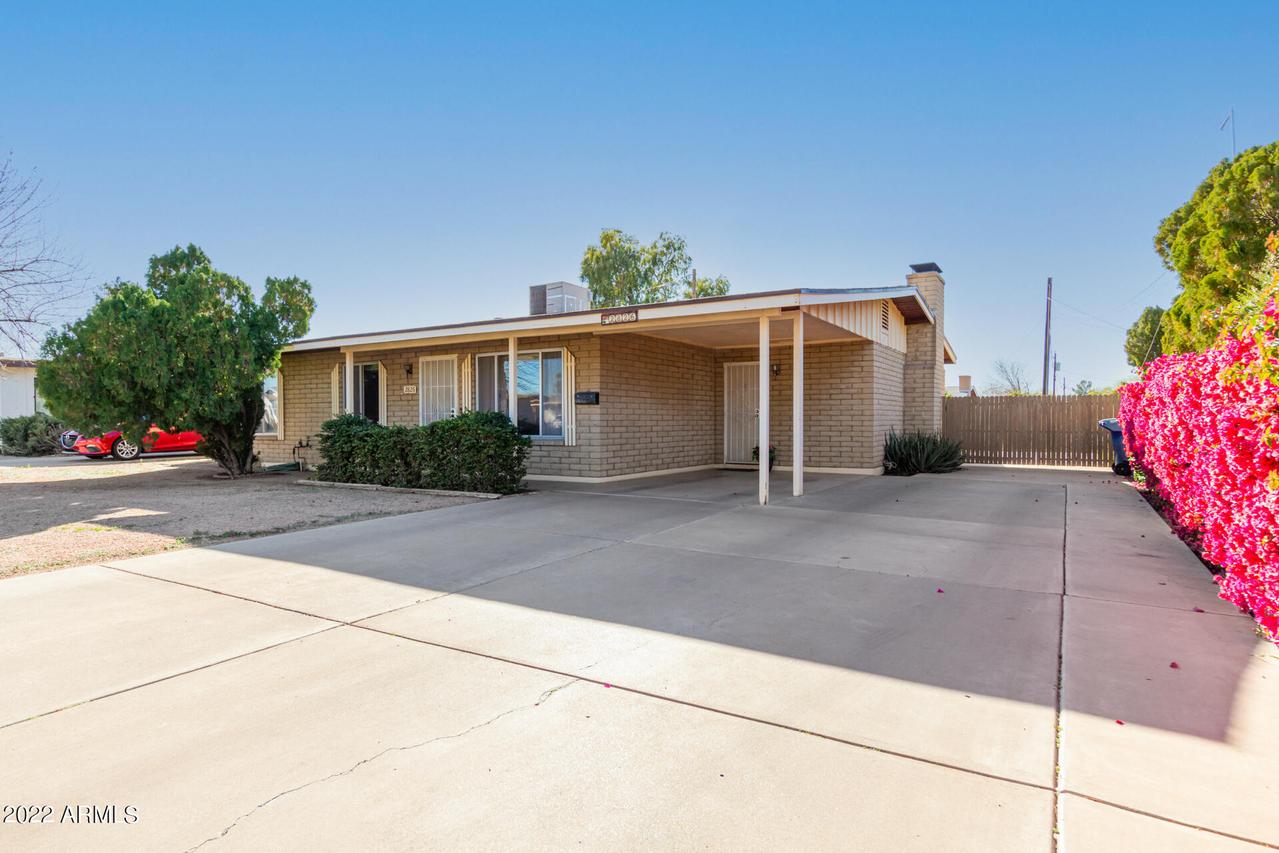 2826 S Elm St., Tempe, AZ 85282