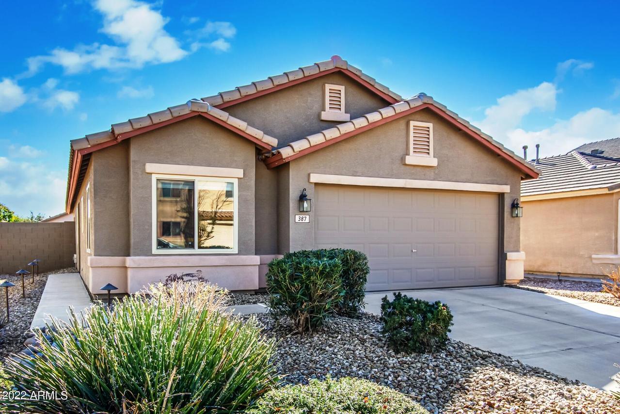 387 W Corriente Ct., San Tan Valley, AZ 85143