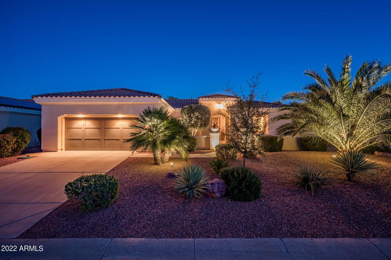 23121 N Hank Raymond Dr., Sun City West, AZ 85375
