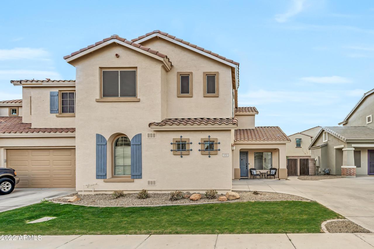 1041 E Redwood Dr., Chandler, AZ 85286