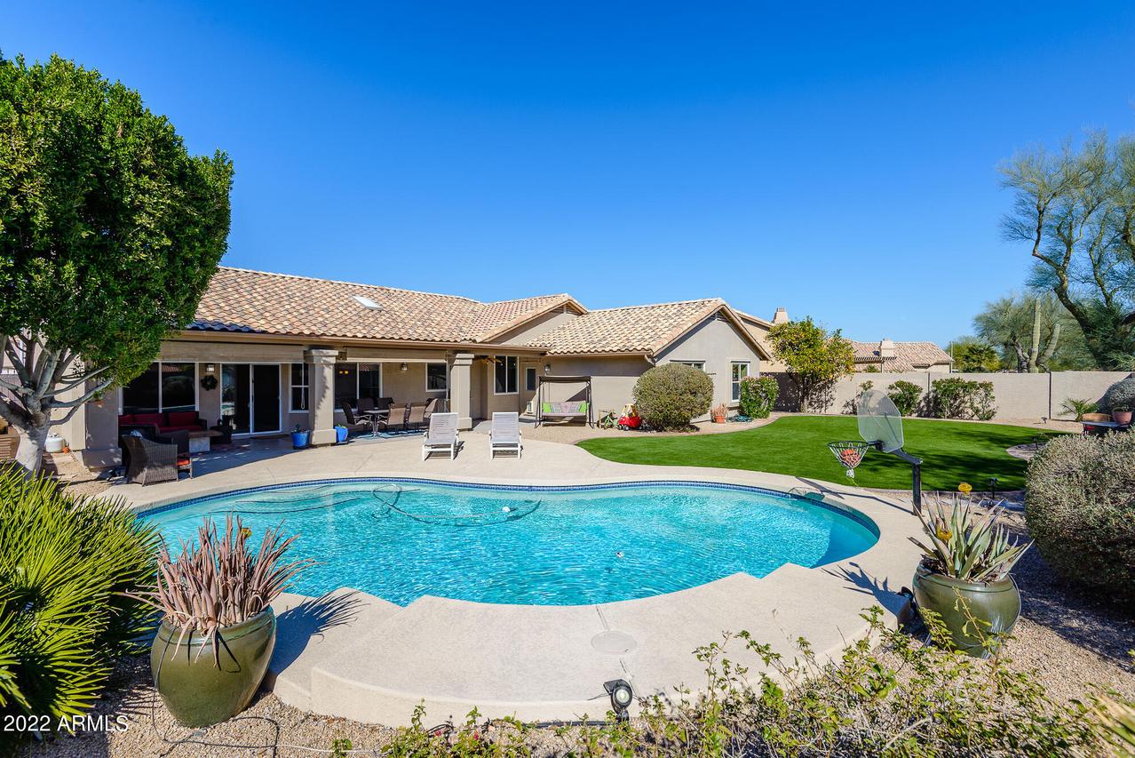 2151 E Tecoma Rd., Phoenix, AZ 85048
