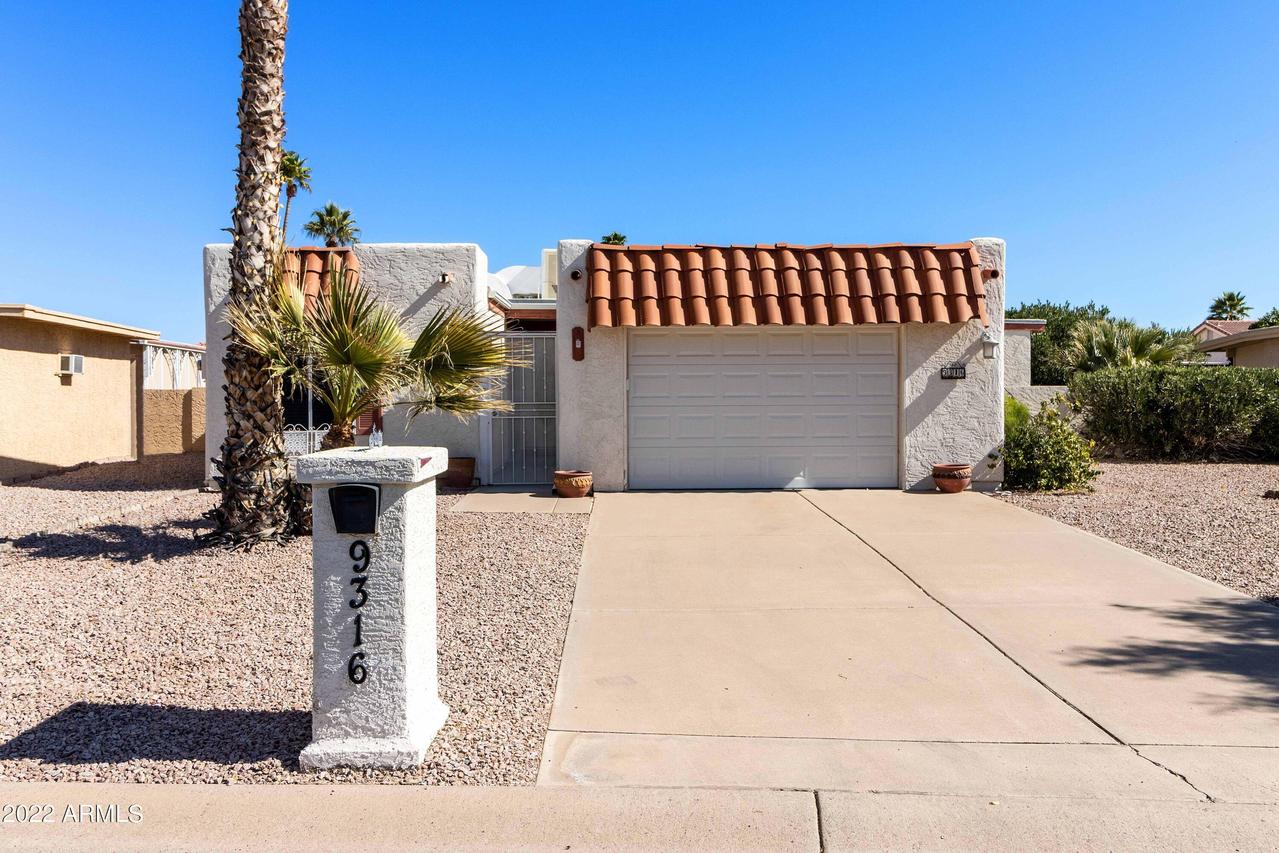 9316 E Cactus Ln., Sun Lakes, AZ 85248