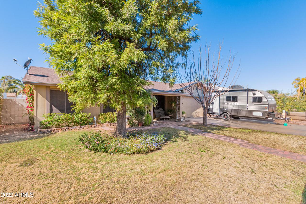 19038 N 2nd Ave., Phoenix, AZ 85027