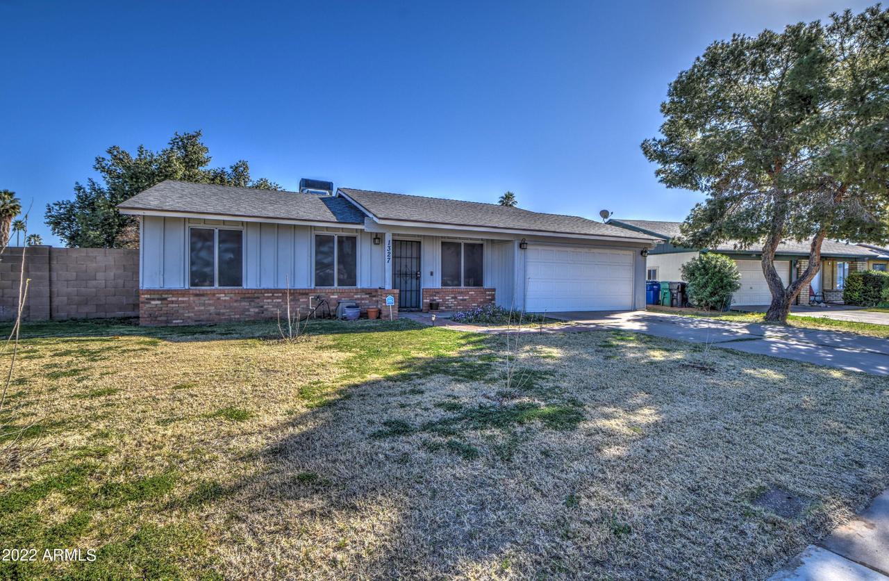 1327 S Rose Cir., Mesa, AZ 85204