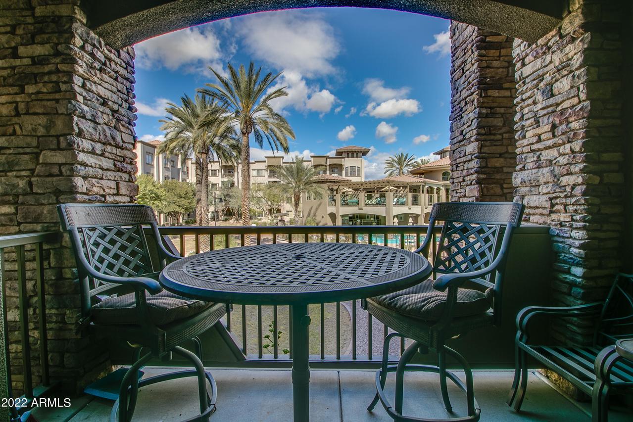 5350 E Deer Valley Dr. #2410, Phoenix, AZ 85054