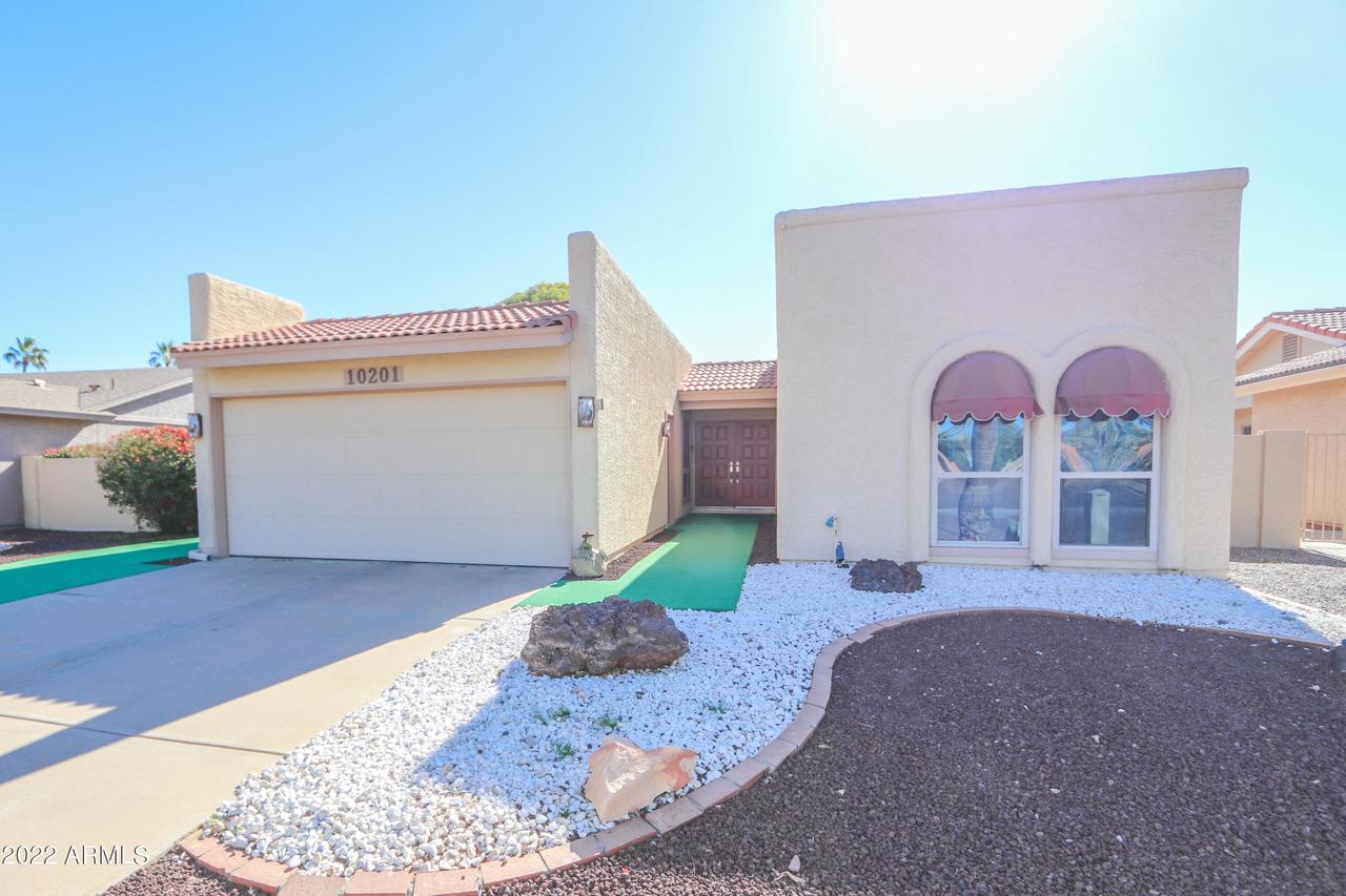 10201 E Chestnut Dr., Sun Lakes, AZ 85248