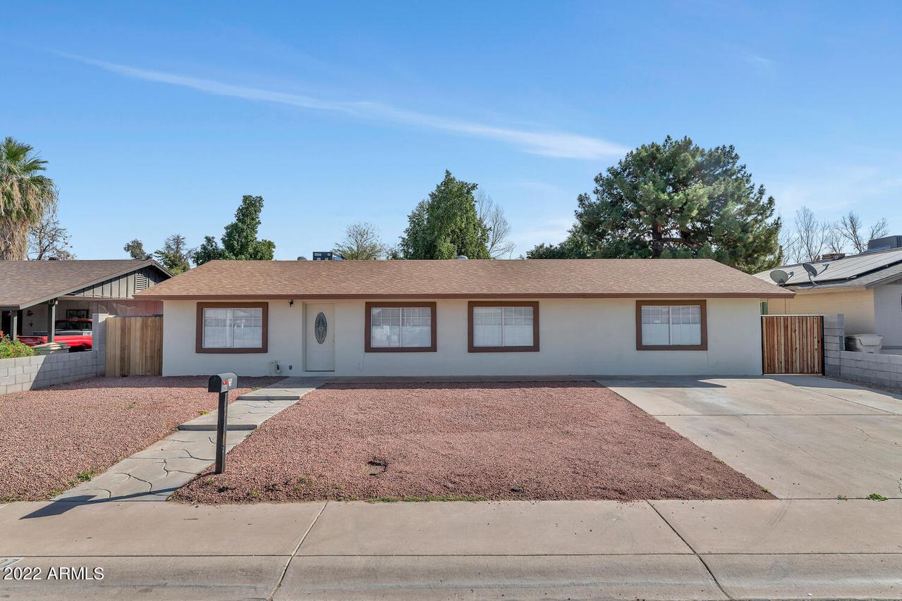 5127 N 77th Dr., Glendale, AZ 85303