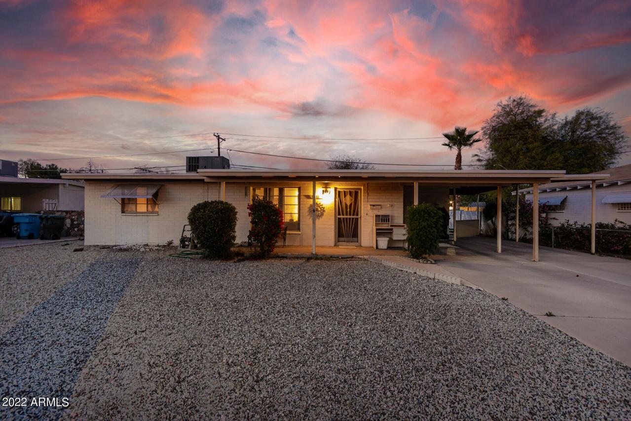 1916 W Tuckey Ln., Phoenix, AZ 85015