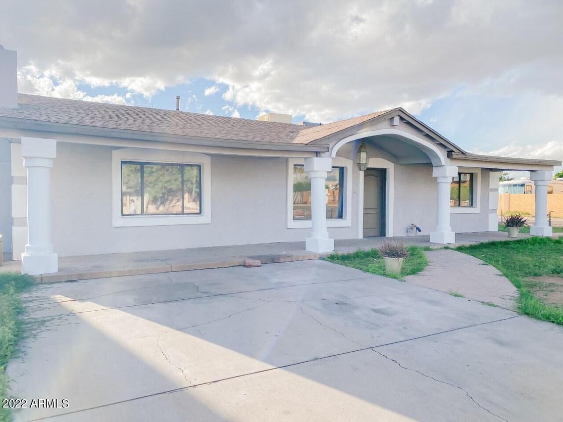 2014 N 51st Dr., Phoenix, AZ 85035