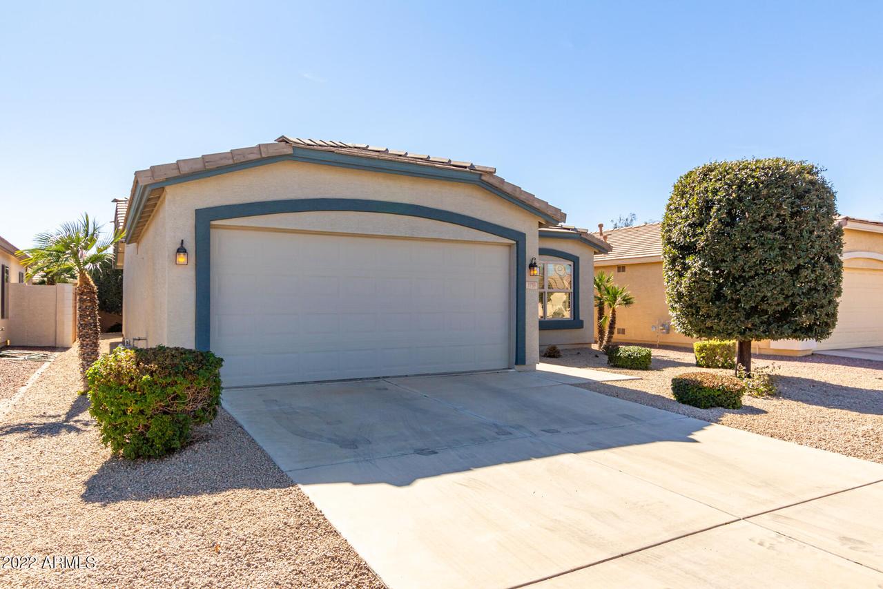 3739 E Hazeltine Way, Chandler, AZ 85249