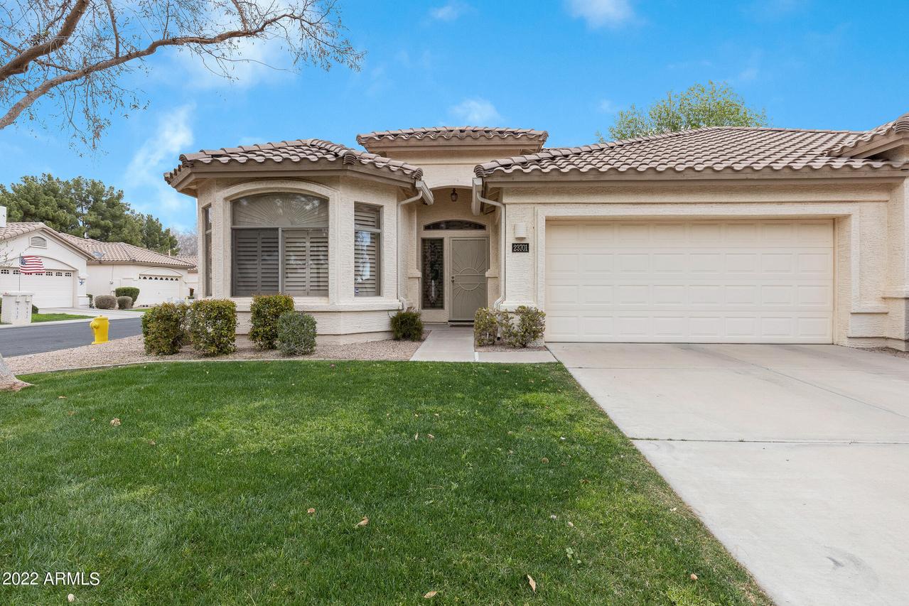 23701 S Leisure Way, Sun Lakes, AZ 85248