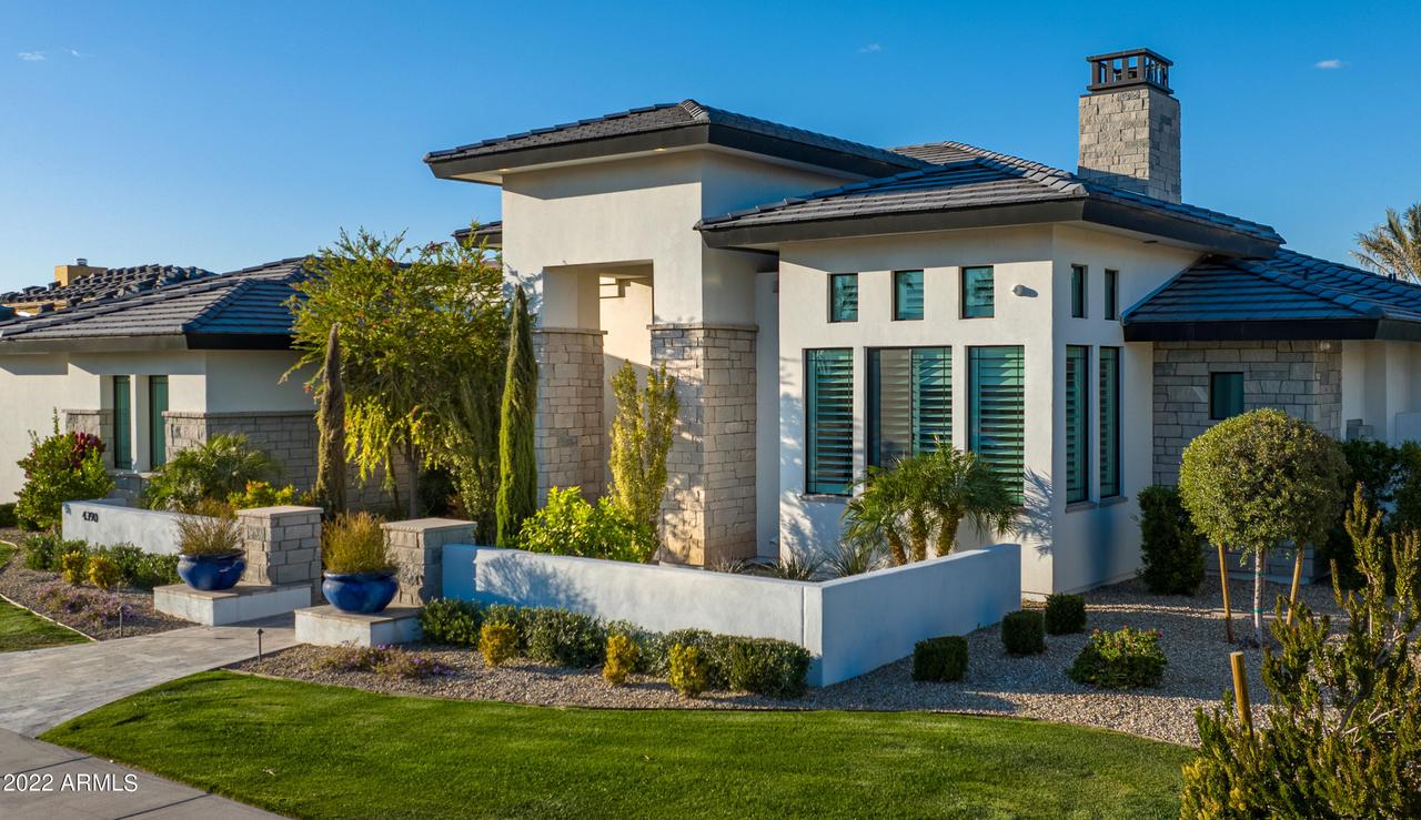 4390 W Beechcraft Pl., Chandler, AZ 85226