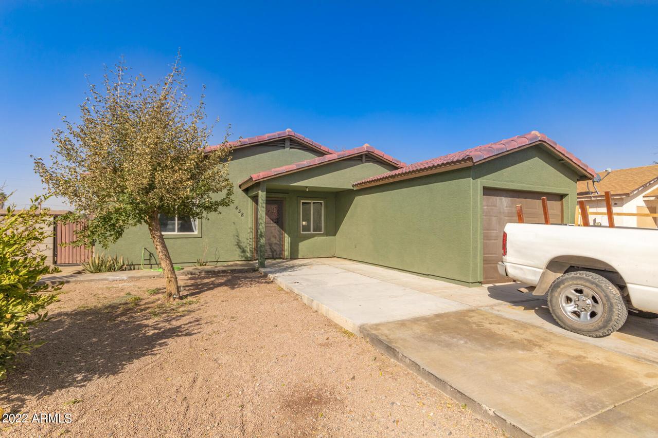 438 E Hinton Rd., Eloy, AZ 85131
