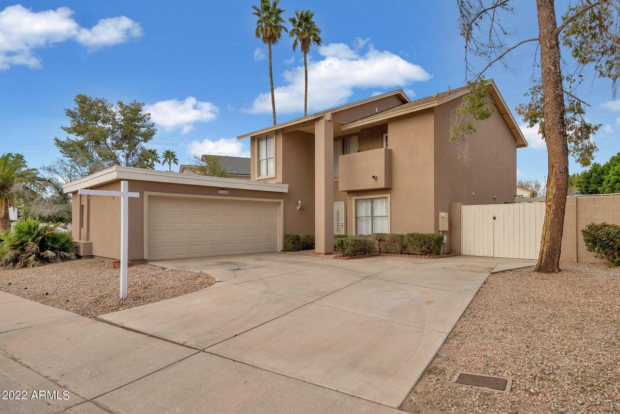 2136 W Isthmus Loop, Mesa, AZ 85202
