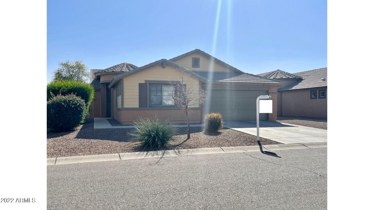 1961 W Half Moon Cir., Queen Creek, AZ 85144