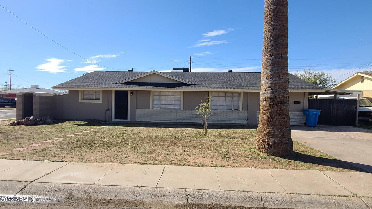 2702 N 40th Ave., Phoenix, AZ 85009