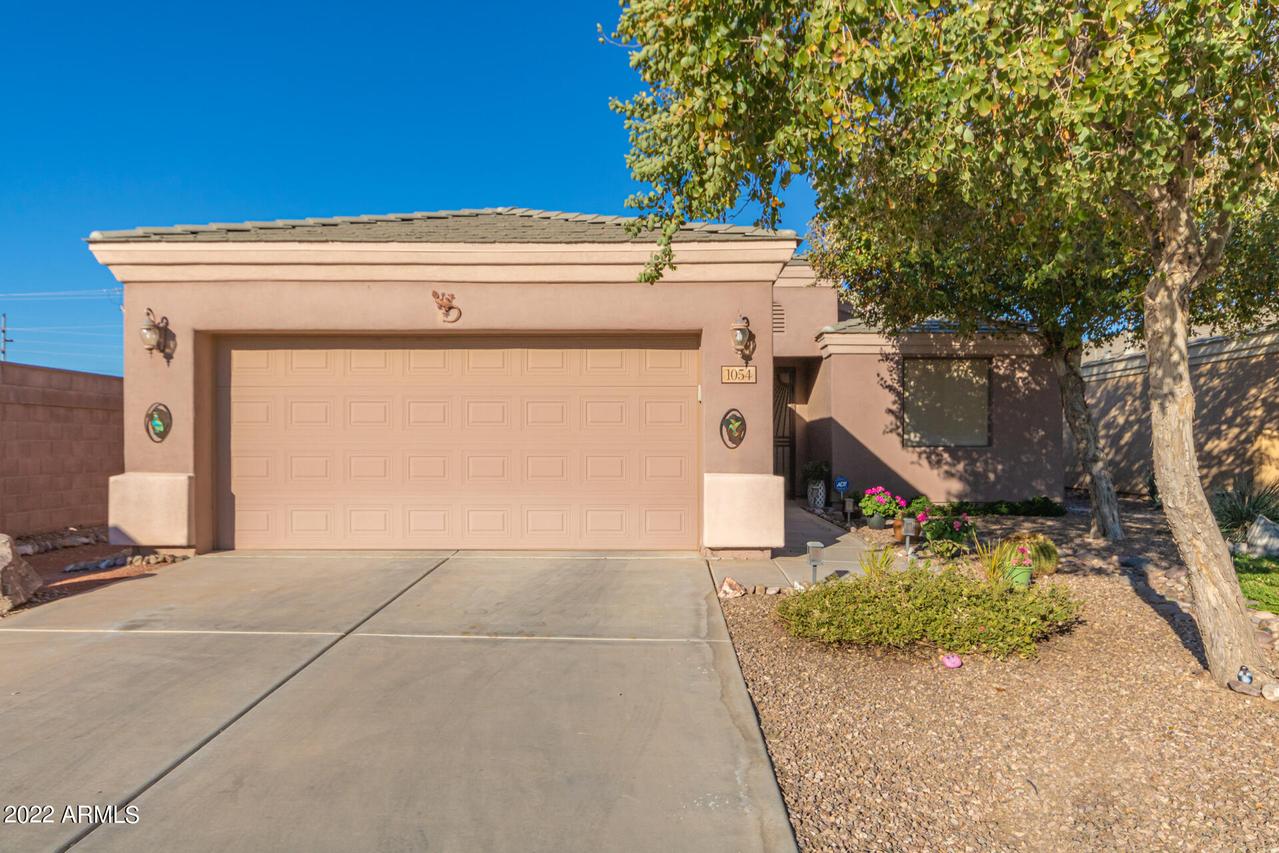 1054 N Fairway Dr., Eloy, AZ 85131