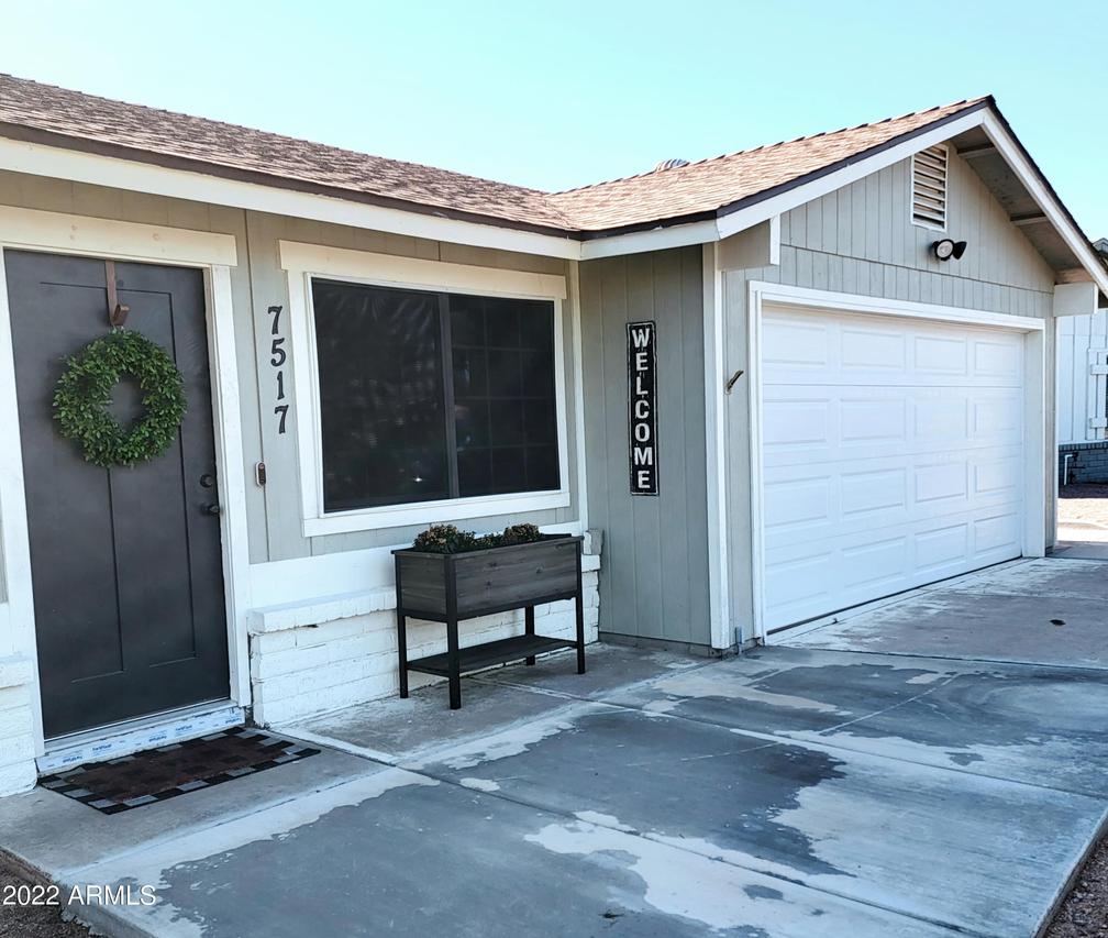 7517 E Hackamore Cir., Mesa, AZ 85207