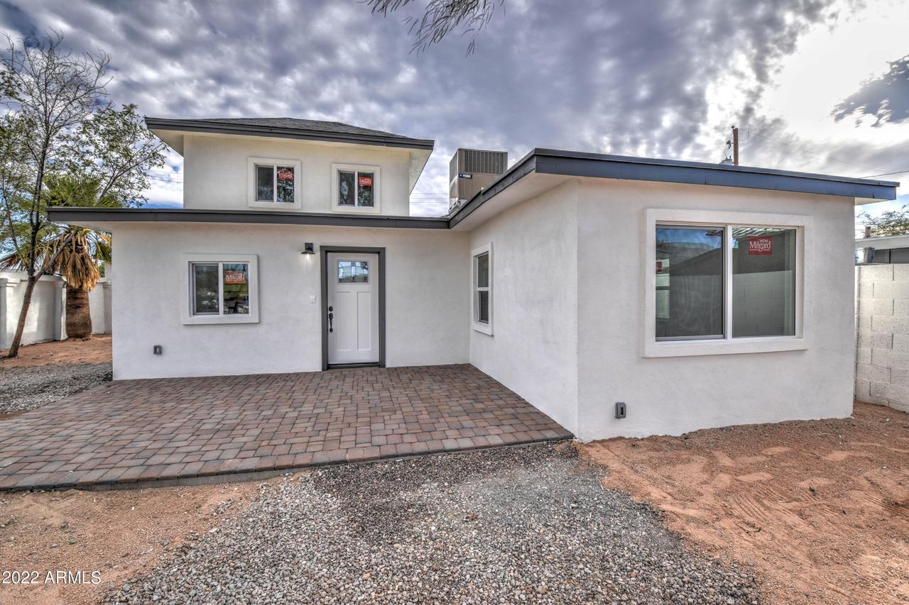 1229 E Portland St., Phoenix, AZ 85006