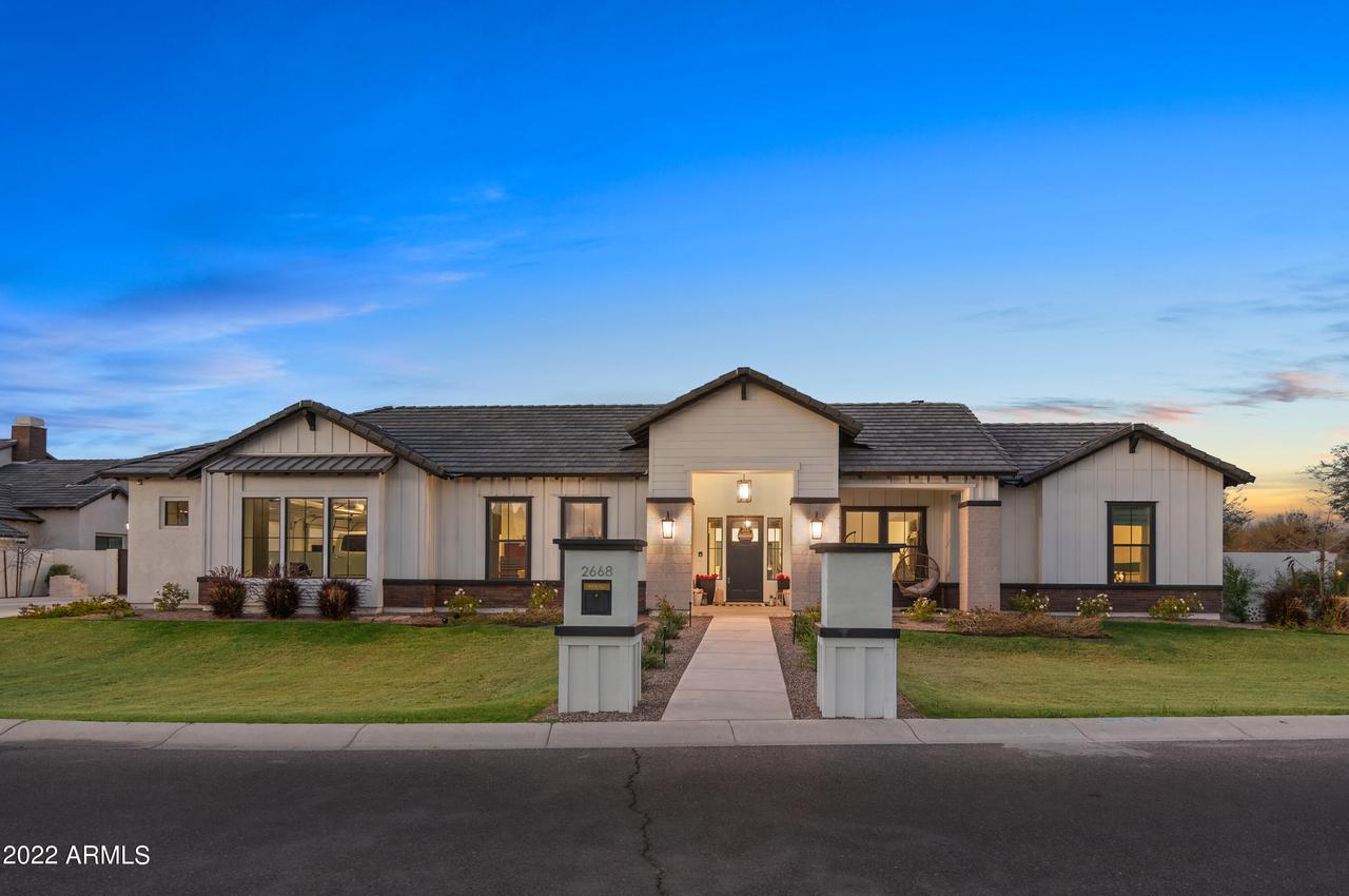 2668 E Kingbird Ct., Gilbert, AZ 85297