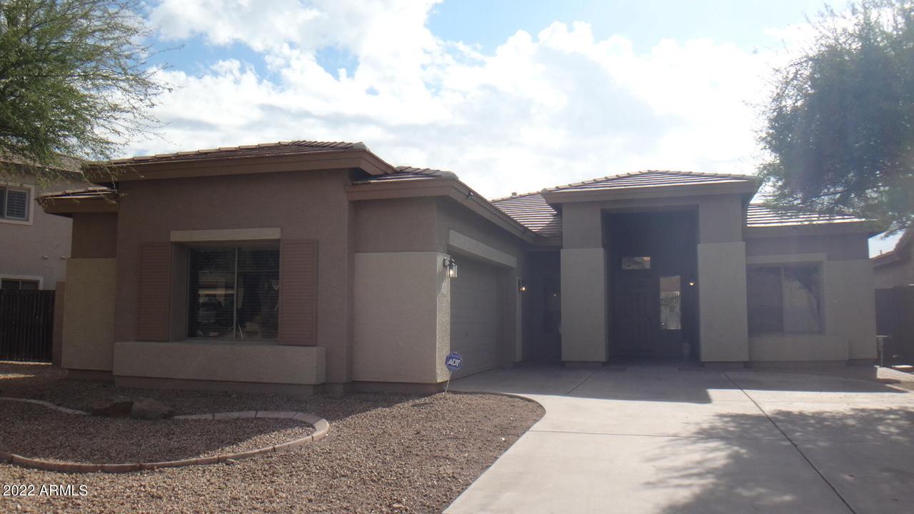 5525 W Pecan Rd., Laveen, AZ 85339