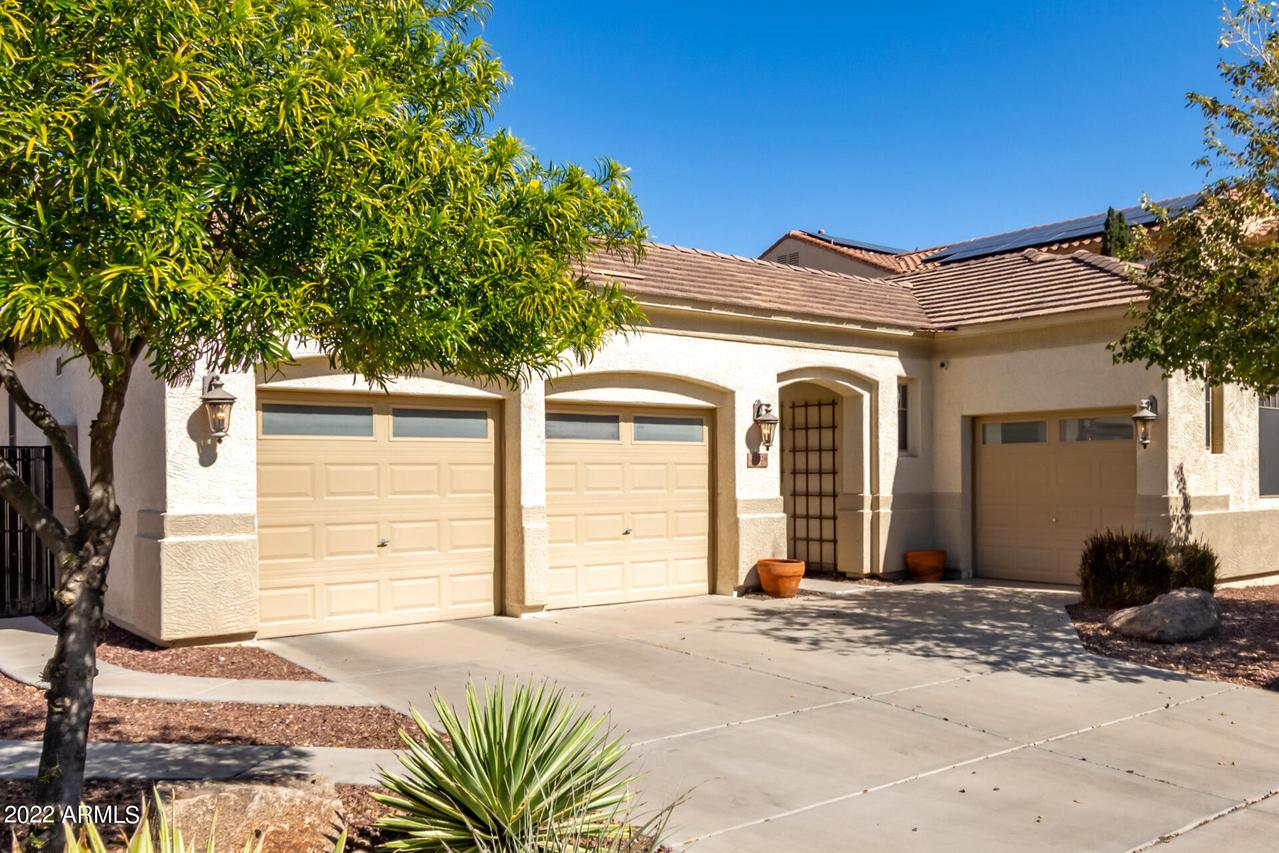 12926 W Estero Ln., Litchfield Park, AZ 85340