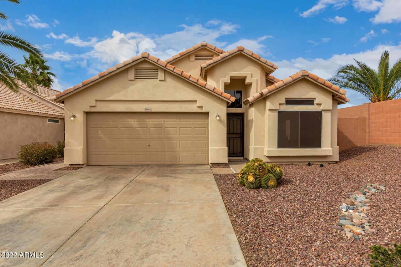 18662 N 42nd St., Phoenix, AZ 85050