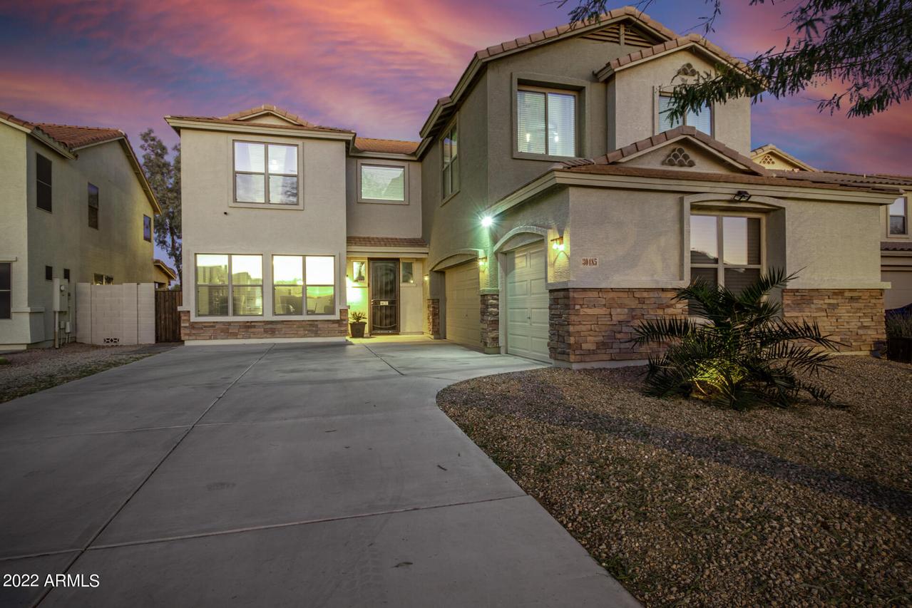 30485 N Gunderson Dr., San Tan Valley, AZ 85143