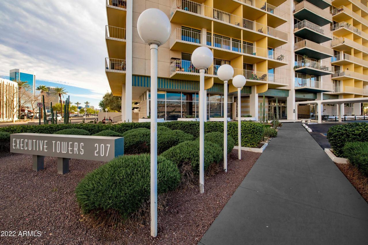 207 W Clarendon Ave. #2E, Phoenix, AZ 85013