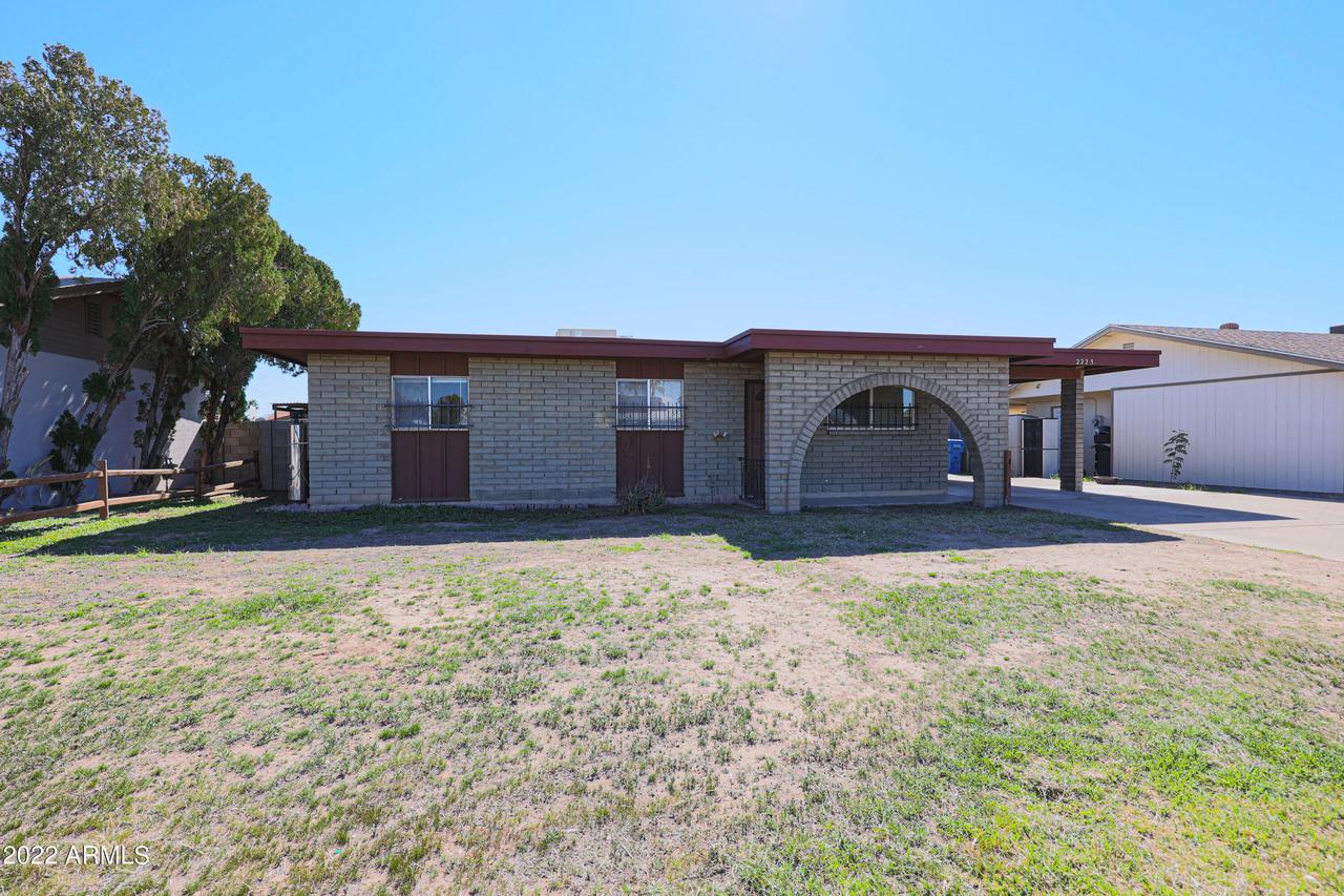 2223 W Windrose Dr., Phoenix, AZ 85029