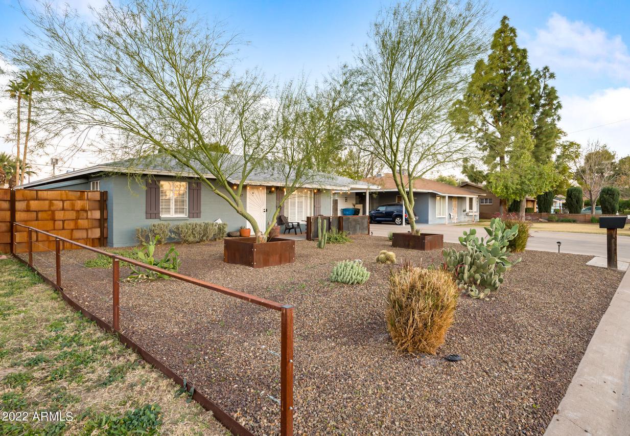 2807 N 51st St., Phoenix, AZ 85008