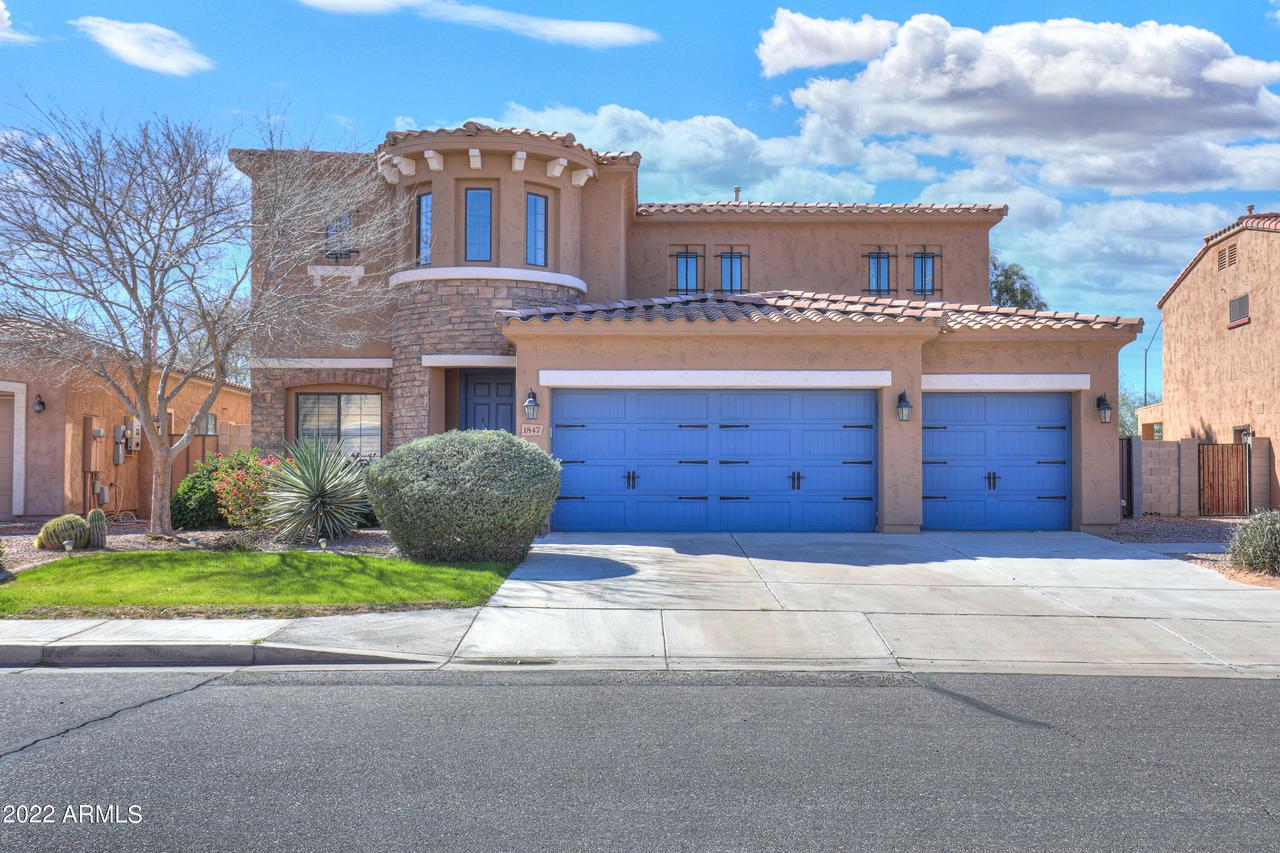 1847 N Westfall Ln., Casa Grande, AZ 85122