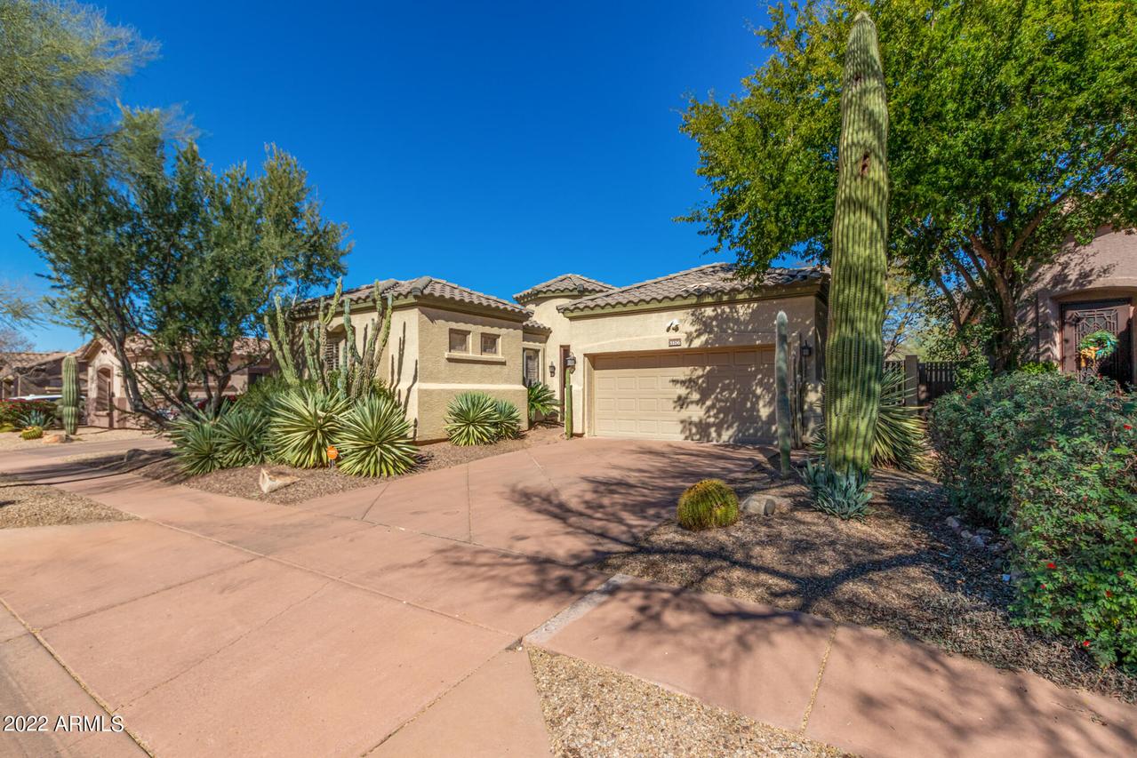 3106 W Eagle Claw Dr., Phoenix, AZ 85086