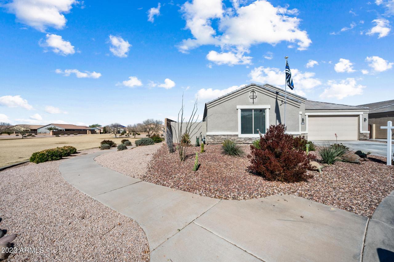 36046 N Quiros Dr., San Tan Valley, AZ 85143