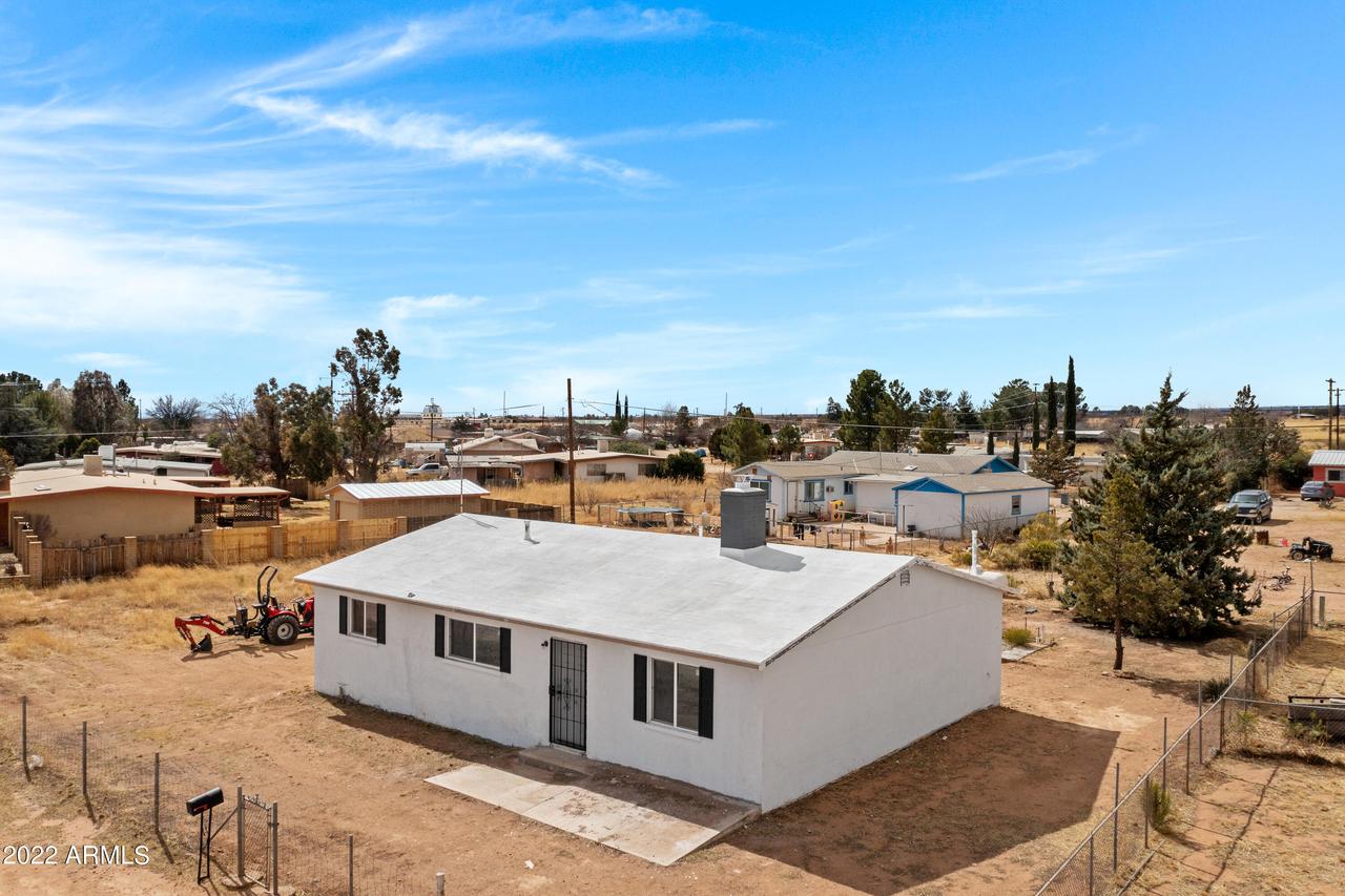 10148 S Honeysuckle Dr., Hereford, AZ 85615