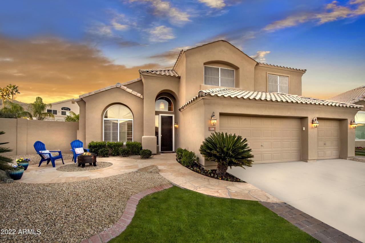 1216 E Rocky Slope Dr., Phoenix, AZ 85048