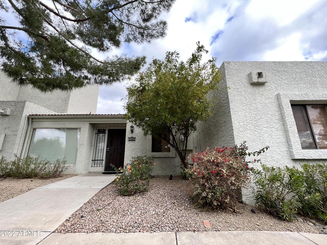 3022 E Cannon Dr., Phoenix, AZ 85028