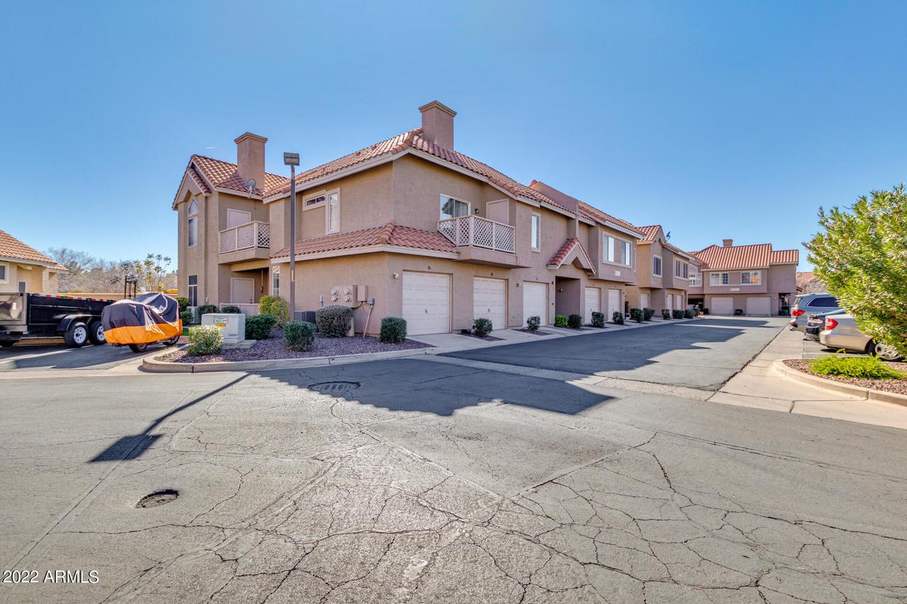 1633 E Lakeside Dr. #86, Gilbert, AZ 85234