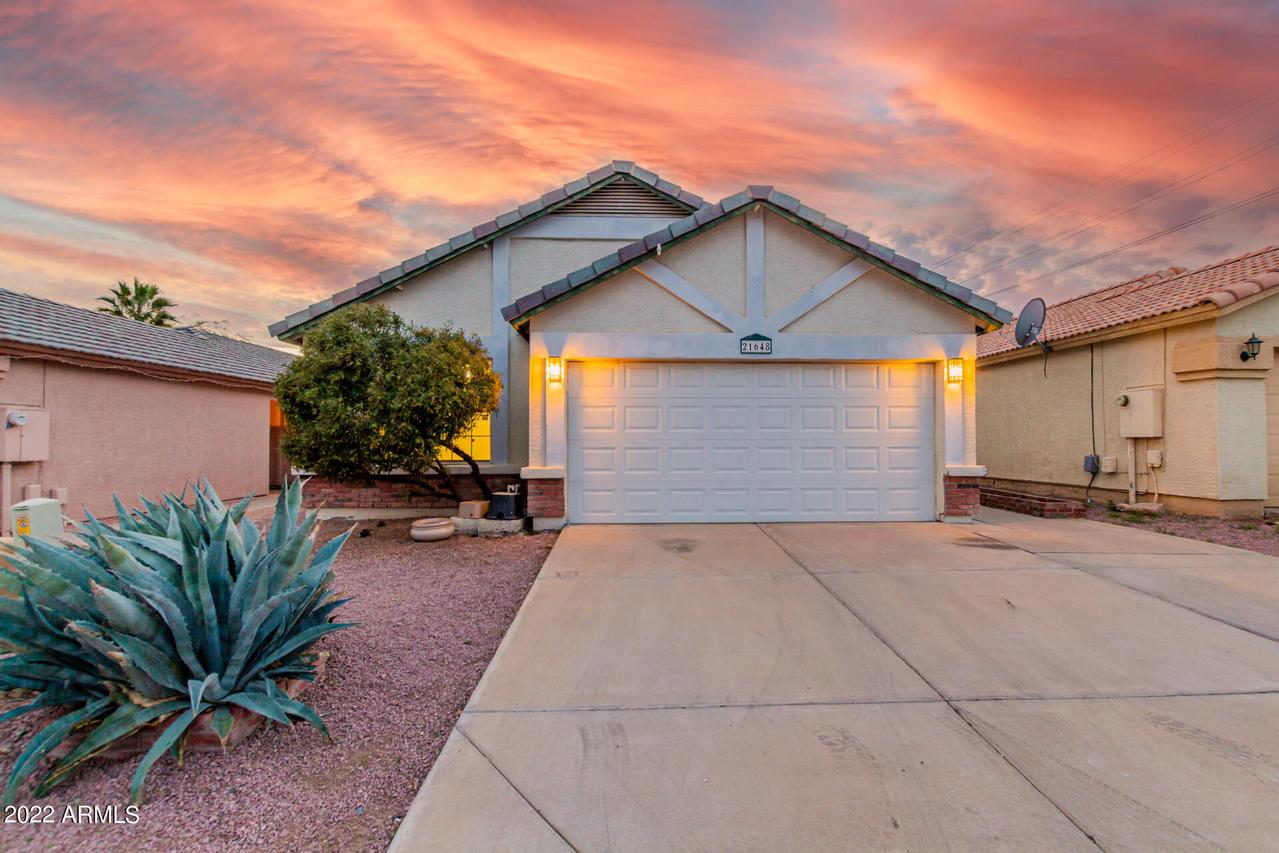 21648 N 29th Dr., Phoenix, AZ 85027