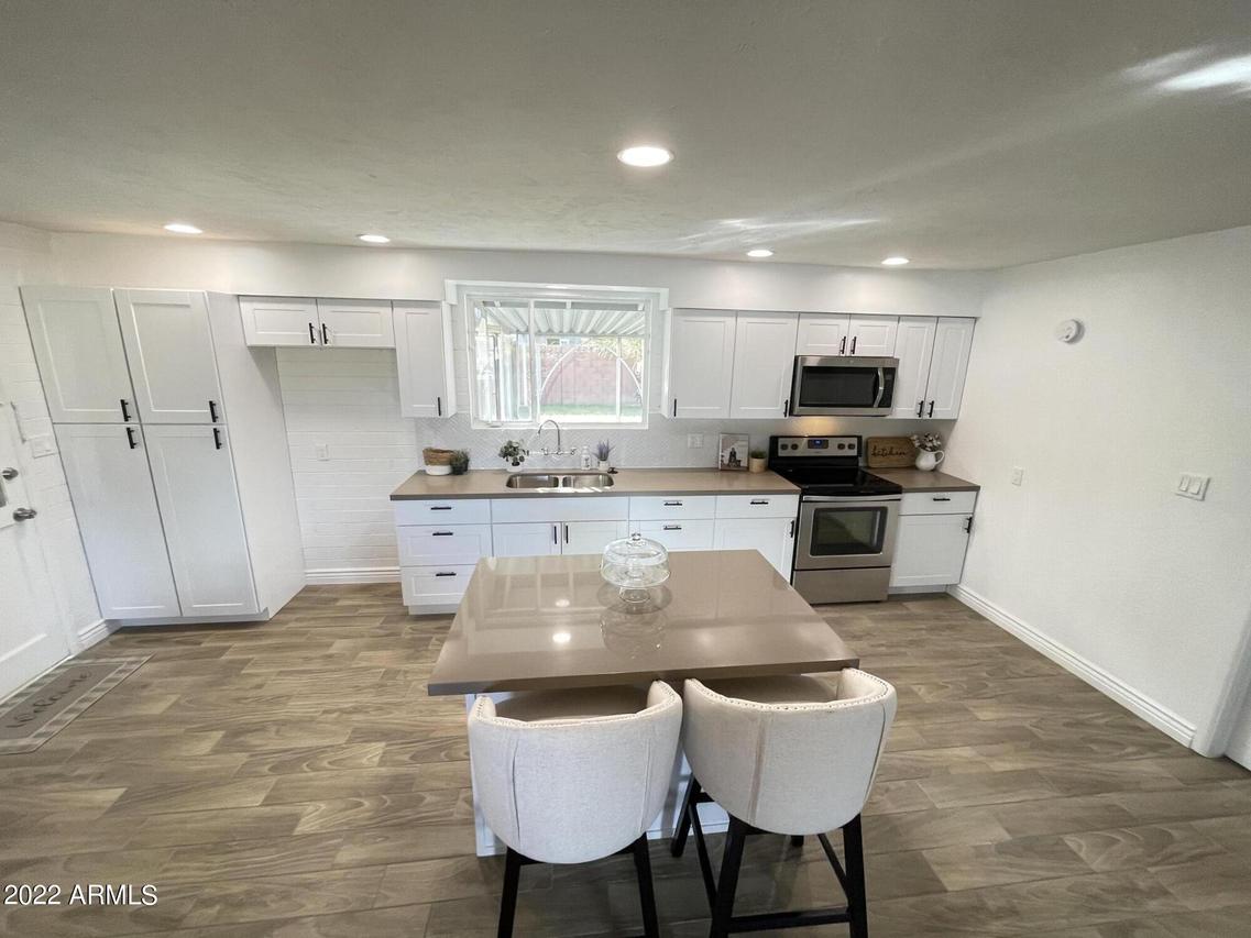 4016 N 47th Ln., Phoenix, AZ 85031