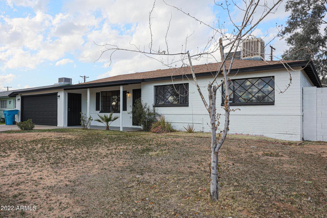 2502 W Freeway Ln., Phoenix, AZ 85021
