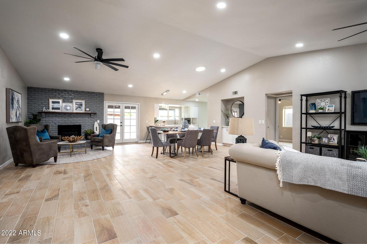 810 W Diamond Dr., Tempe, AZ 85283