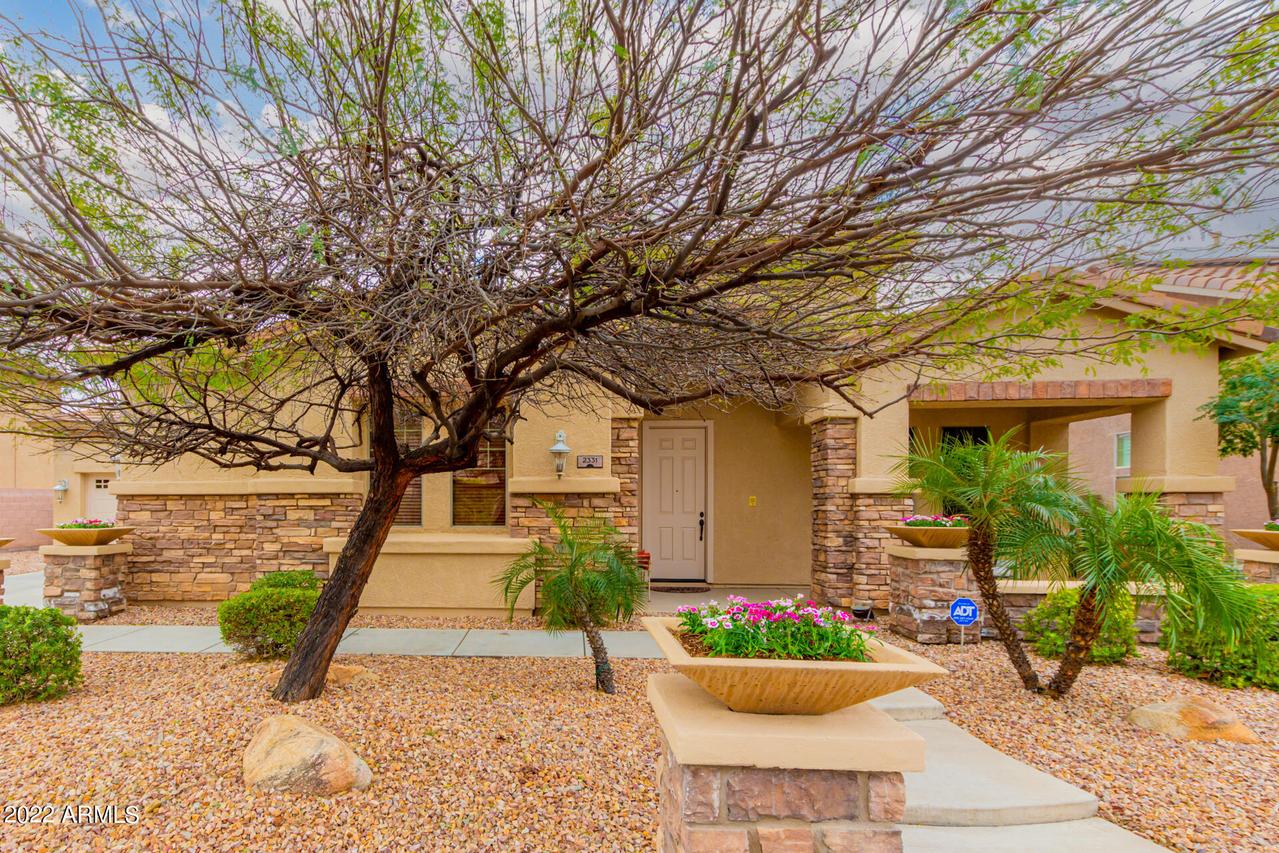 2331 W Fetlock Tr., Phoenix, AZ 85085
