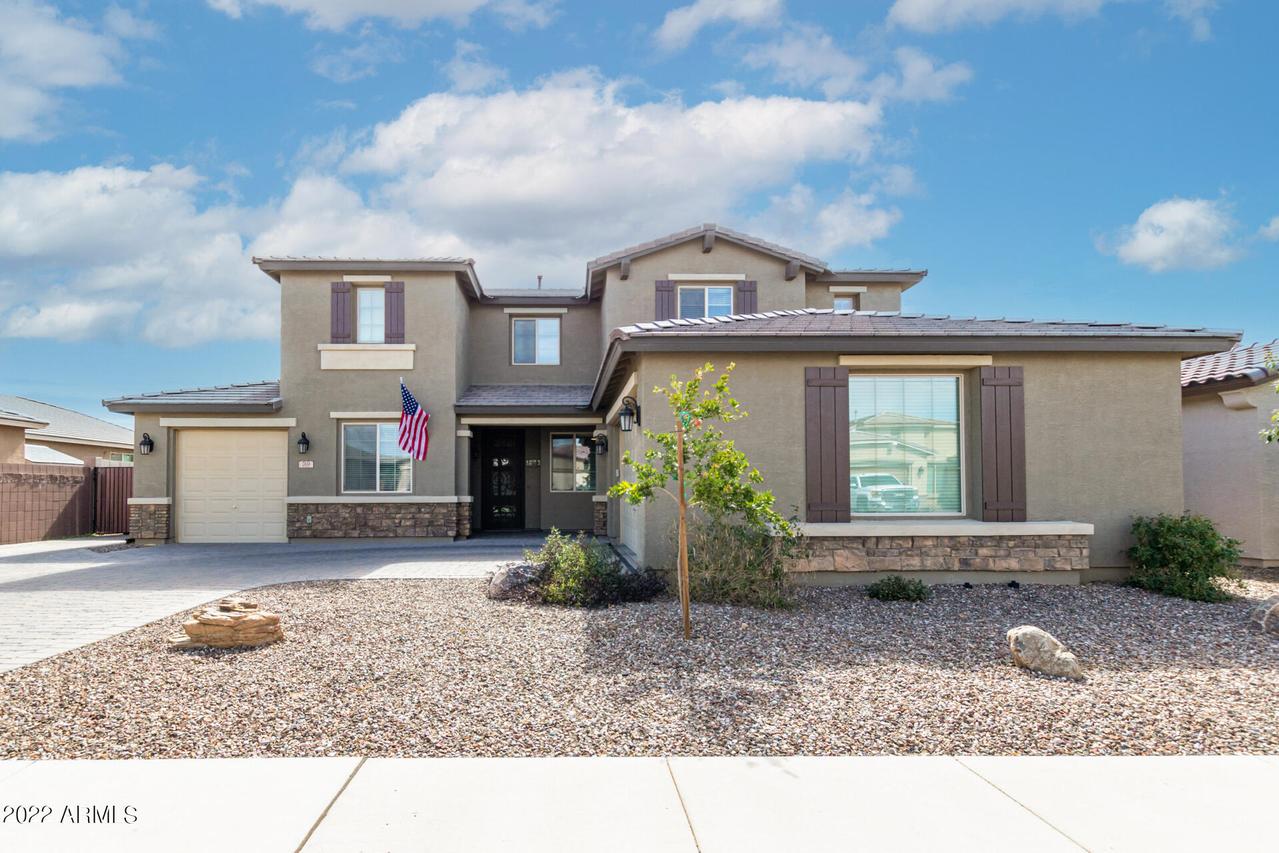 769 W Coffee Tree Ave., San Tan Valley, AZ 85140