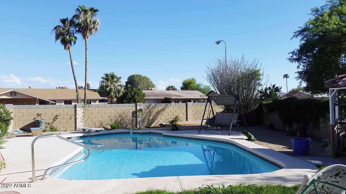 4426 N 76th Ave., Phoenix, AZ 85033