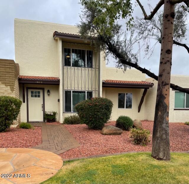 1832 W Rose Ln., Phoenix, AZ 85015