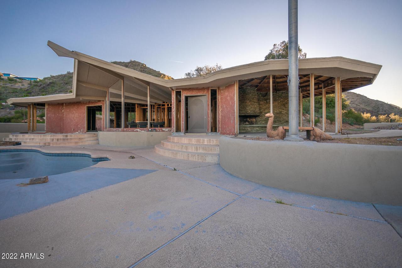 7202 N Red Ledge Dr., Paradise Valley, AZ 85253