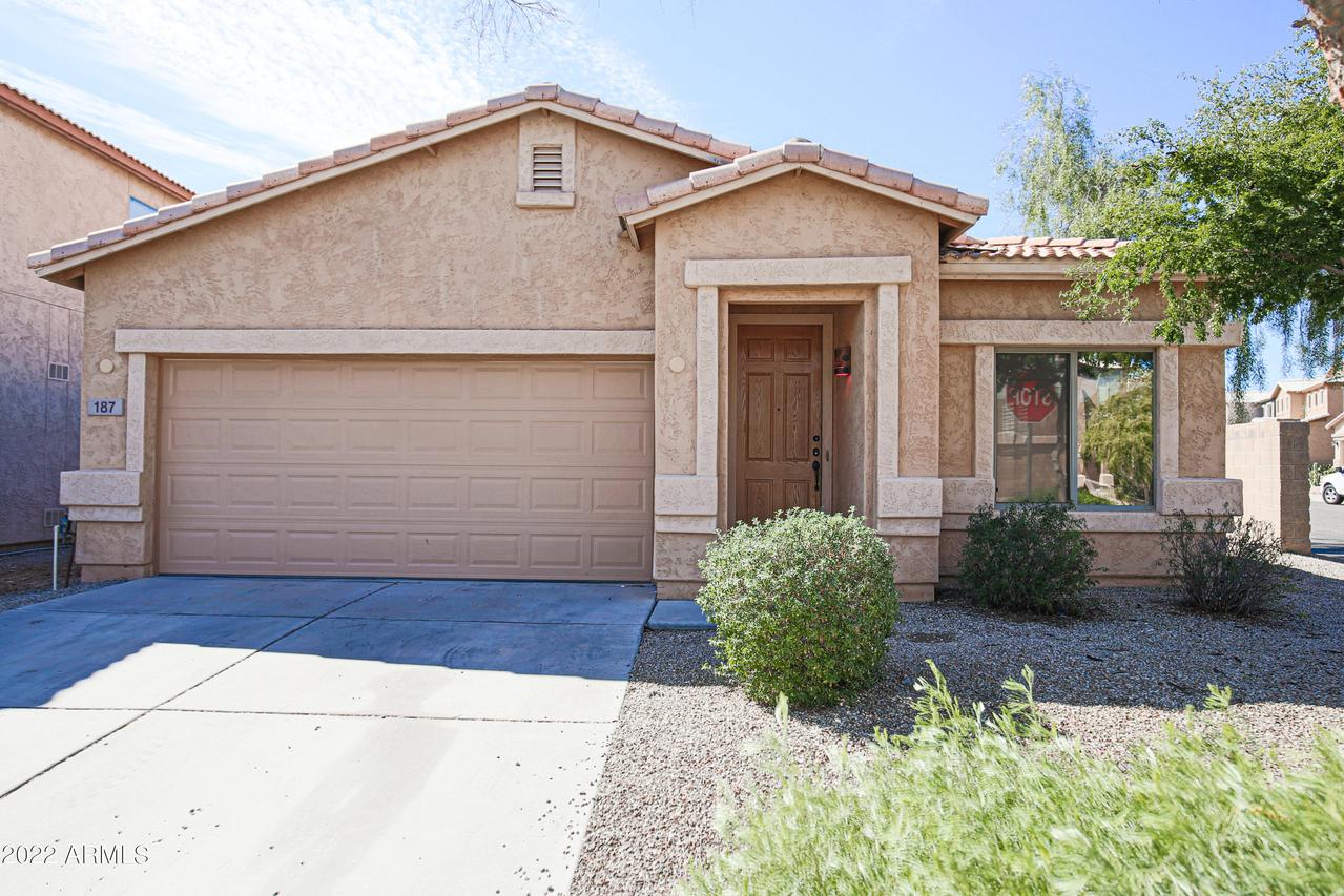 187 E Mule Train Tr., San Tan Valley, AZ 85143