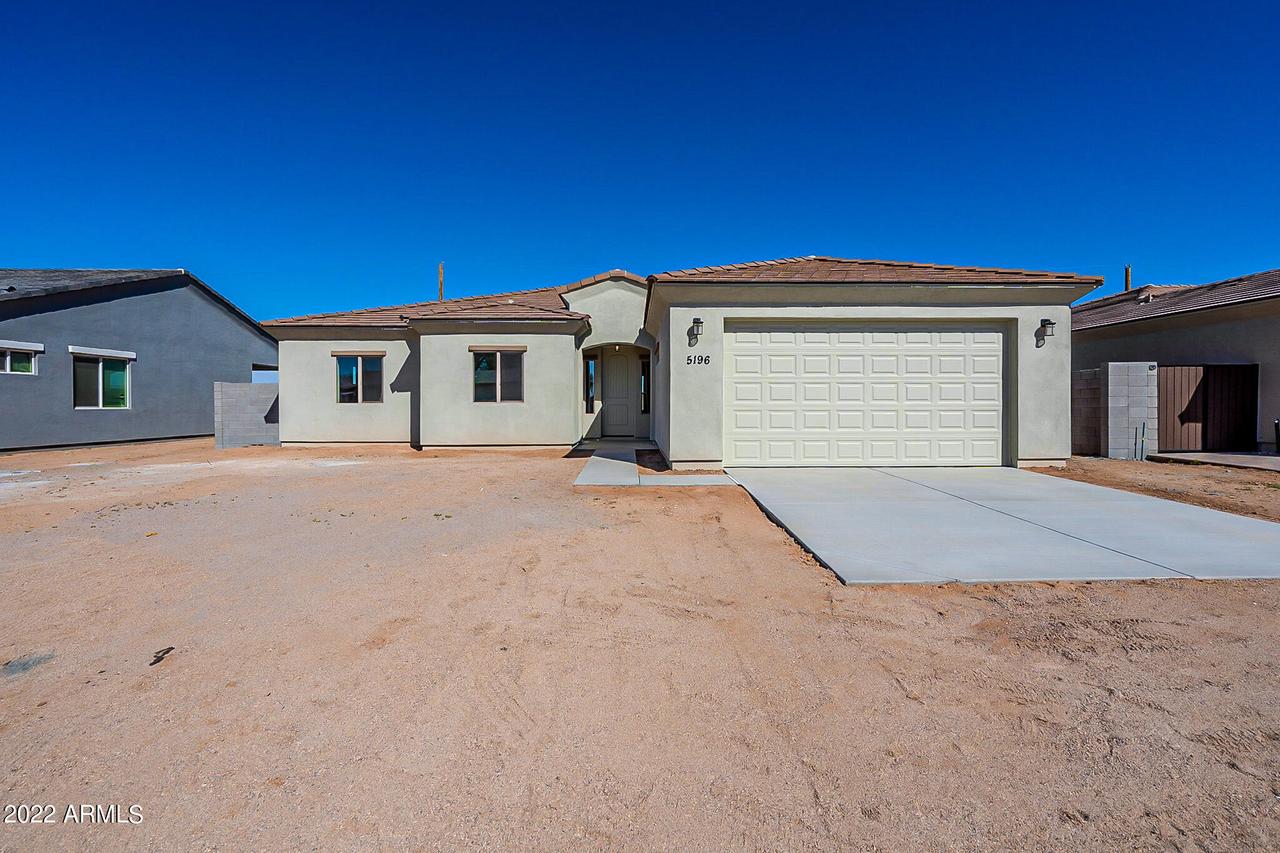 5196 E Santa Rita Dr., San Tan Valley, AZ 85140